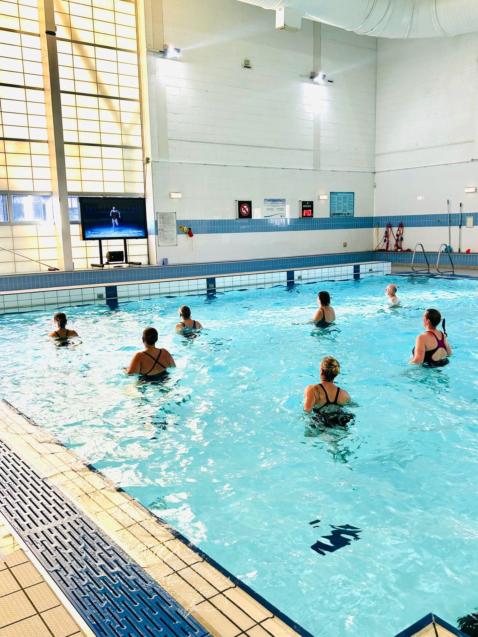 Mobile Hydrohex 75-Zoll-Einheit im Burnley Leisure Centre